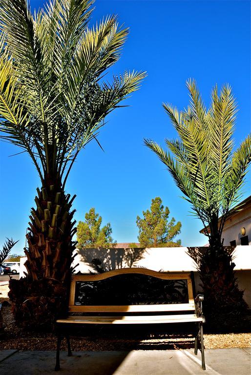 Landmark Inn Fort Irwin Buitenkant foto