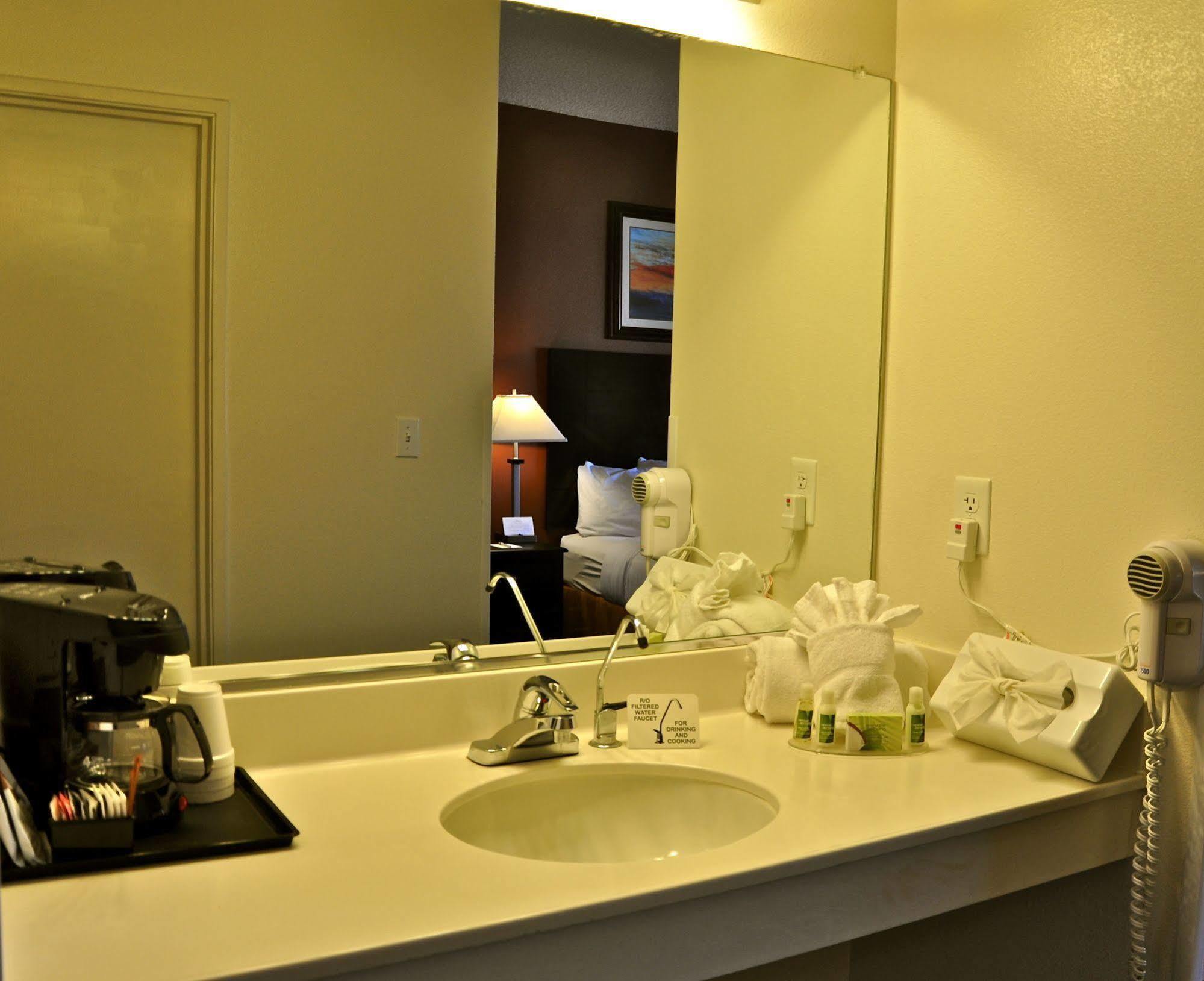 Landmark Inn Fort Irwin Buitenkant foto